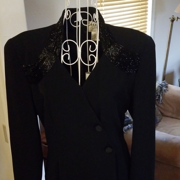 Amazing black dress - Picture 2 of 8